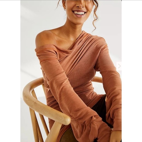 Free People Off Shoulder Top - Picture 2 of 9